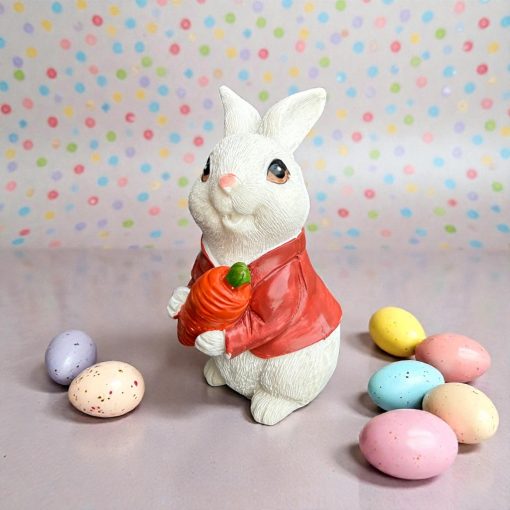 NYUSZISHOP.HU - Fehér nyuszi piros kabátban - FIÚ