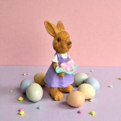 NYUSZISHOP.HU - Barna lány nyuszi lila ruhában