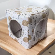 NYUSZISHOP.HU - Kockaházikó - Bézs sünis  - 25x25 cm