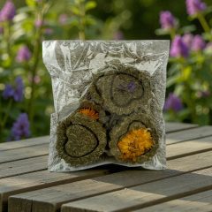 NYUSZISHOP.HU - Széna szívek virággal 6 db-os